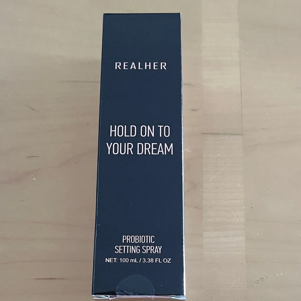 RealHer Probiotic Setting Spray - Black Packaging